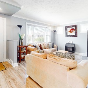 6077-Coholan-St-17 6077-Coholan-St-17